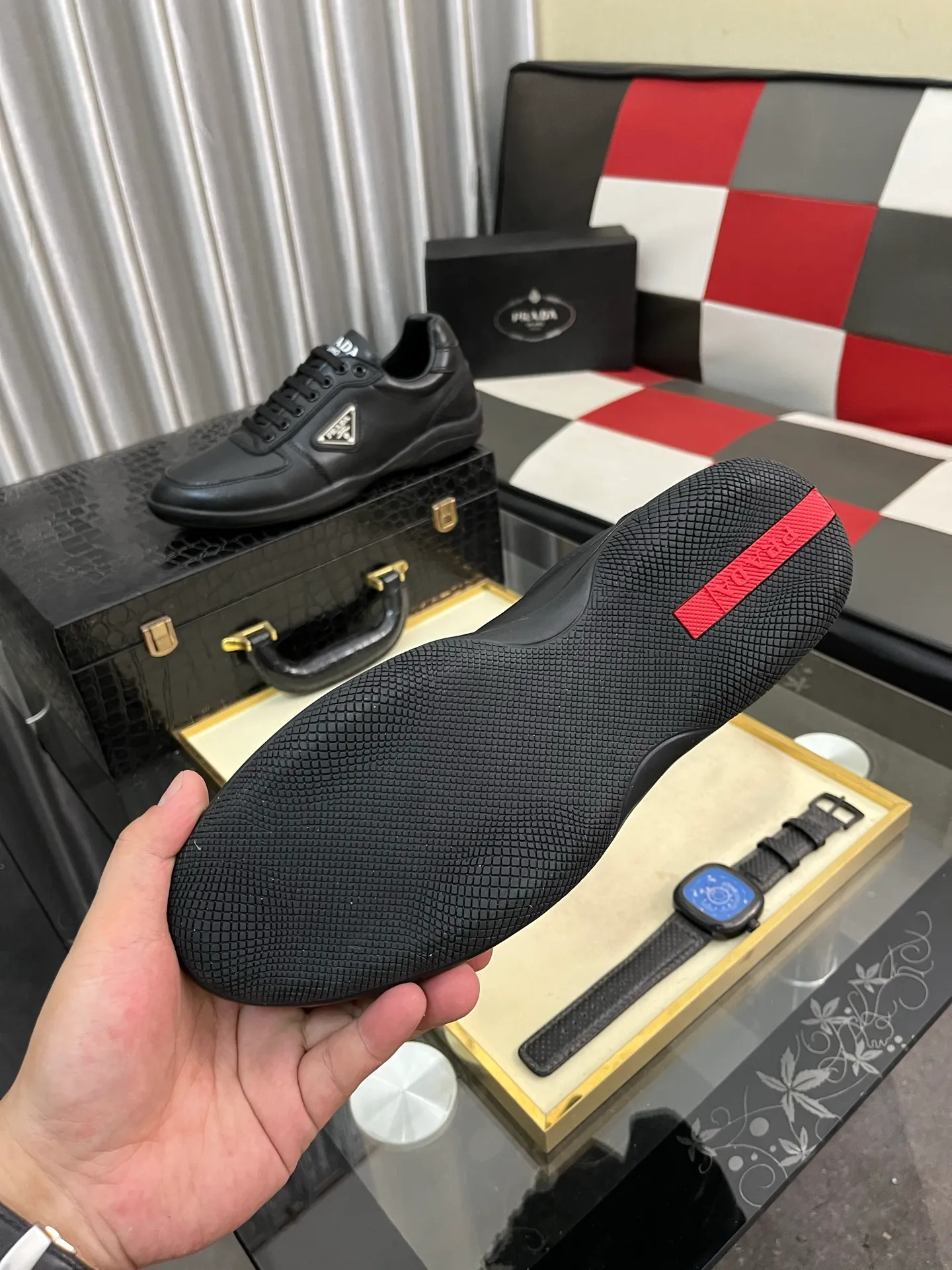 Men's Men's Shoes💰440⌚️⌚️《PRADA*》The latest and most popular casual shoes, top brand [seduce] luxury~purchasing agent, top~quality. [Strong] The upper is made of imported breathable cowhide with material ➕ breathable sheepskin feet (•) and fine workmanship. Original stylish and stylish soft rubber wear-resistant outsole, light and comfortable on the foot, size: 38-443️⃣colors available